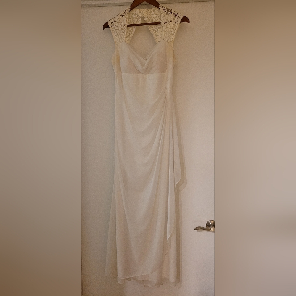 Xscape Joanna Chen long white dress size 12 but more like size 10